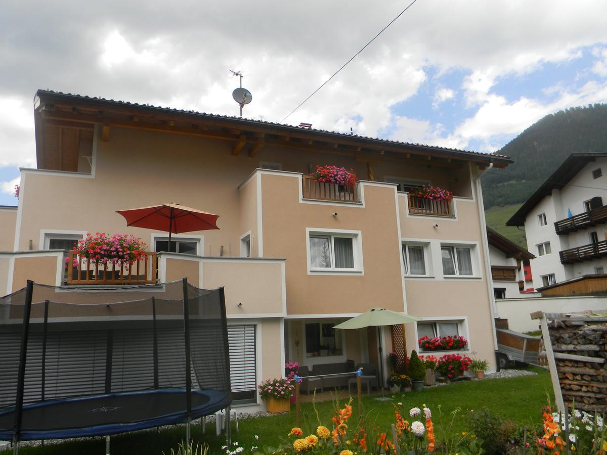 Haus Zentner Hotel Наудерс Екстериор снимка
