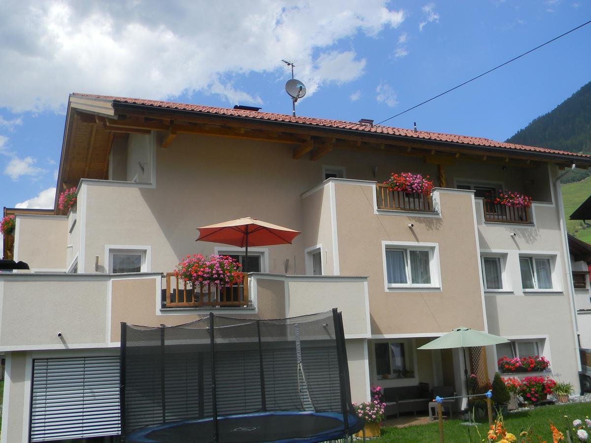Haus Zentner Hotel Наудерс Екстериор снимка